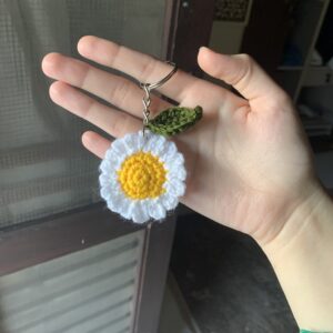 Mini Daisy Keychain