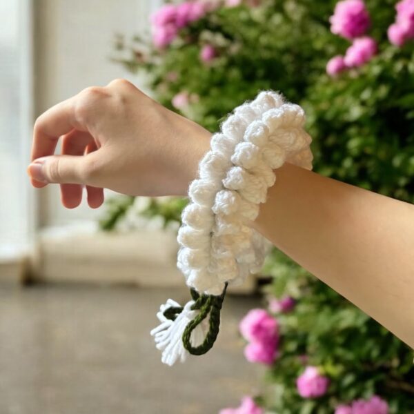 White Gajra