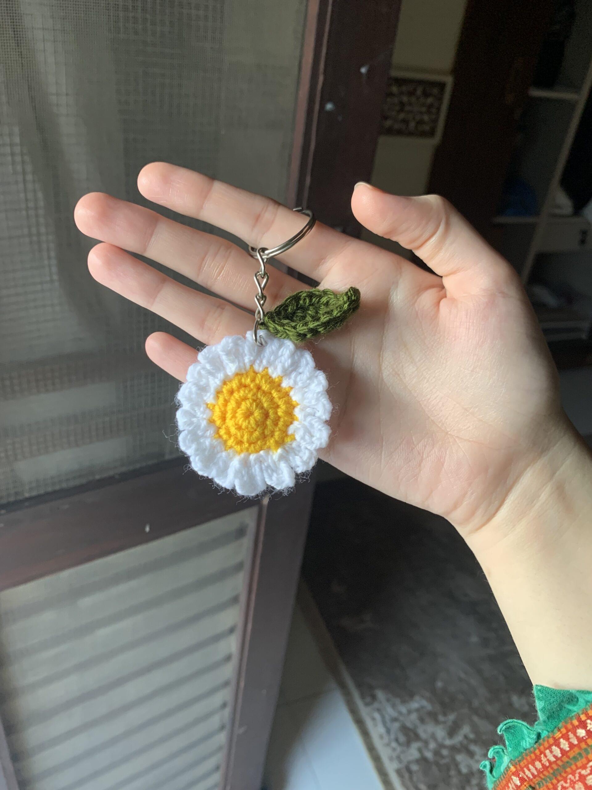 Mini Daisy Keychain